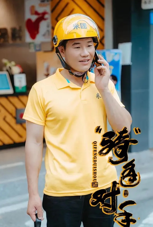 纹身母狗少妇和主人去酒店开房，这是多久没被这么大的肉棒干过了，这渴望的眼神 - 美校花隐私
